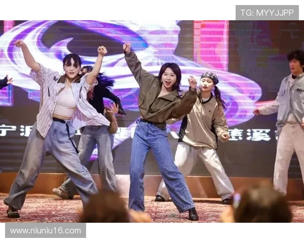 蹲吧舞直播：舞动青春，释放真我魅力